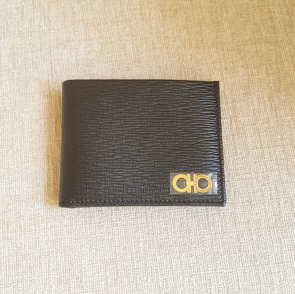 NIB Mens Salvatore Ferragamo Black Leather Wallet - Picture 2 of 8